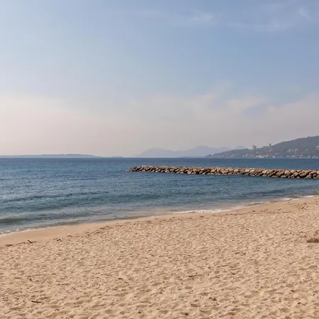 Eden Docteur Hochet 100 M Des Plages 3 Couchages Ou 4 Si 2 Enfants * Antibes